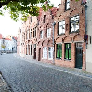 Brugse Charme Huis Met Tuin Aan Het Water 8P